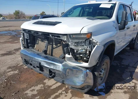 2022 Chevrolet Silverado 2500Hd 4Wd Long Bed Wt z USA, uszkodzony, nr VIN 1GC1YLE7XNF225132